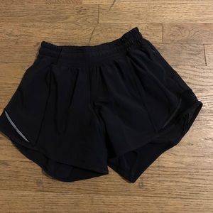 4in lulu lemon hotty hot shorts